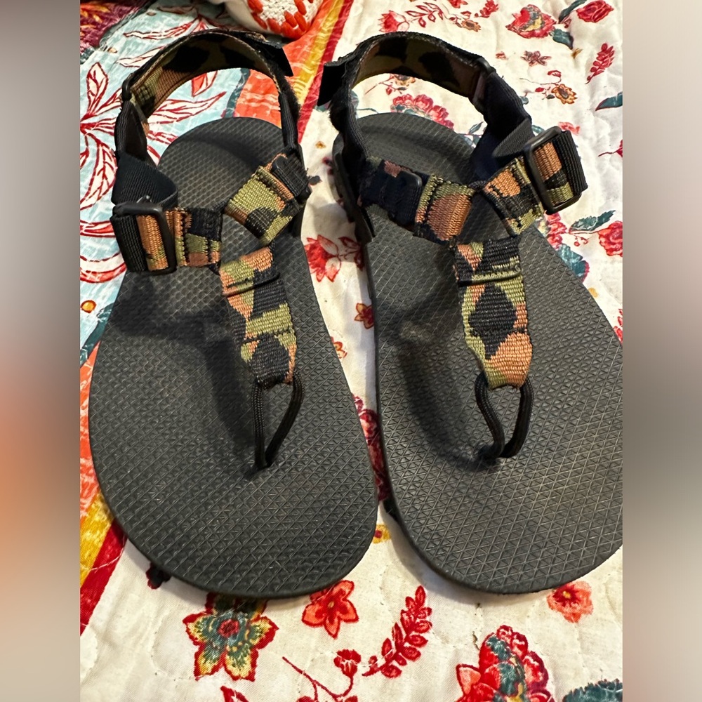 Bedrock Sandals